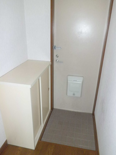 エステート石原Aの玄関