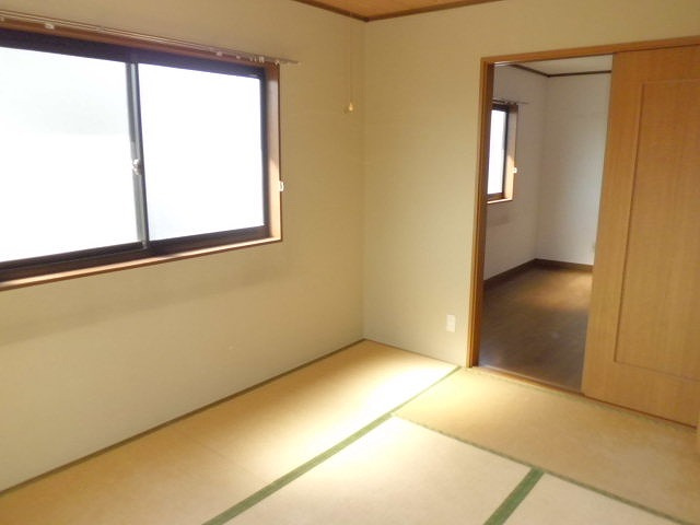 エステート石原Aの和室