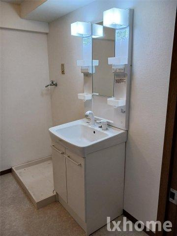 プランドール耳原の独立洗面台|独立洗面化粧台が付いています