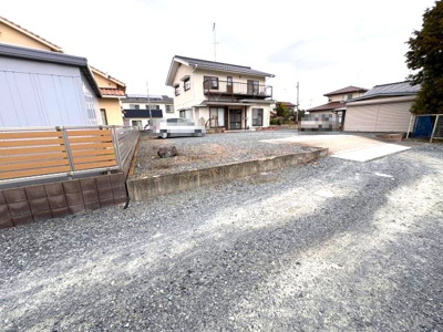 【駐車場】 | 原町区西町3丁目　5LDK