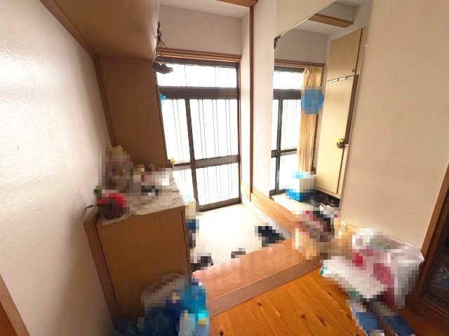 【玄関】 | 原町区西町3丁目　5LDK