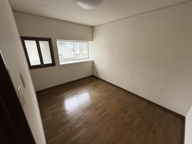 大和郡山市白土町戸建の居間・リビング