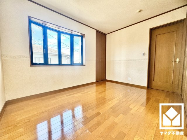 宇治市宇治野神の洋室
