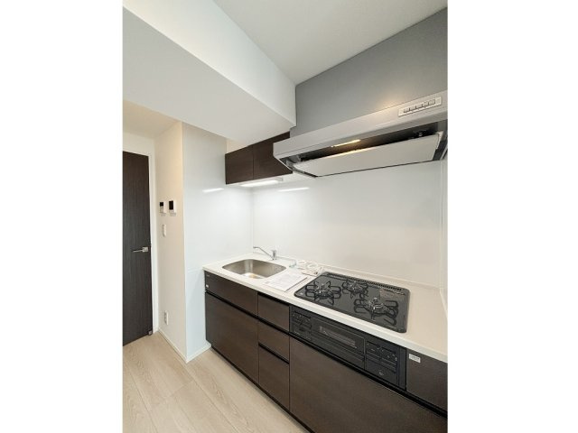 ジェノヴィア幡ヶ谷の内装|明るい色調の室内です