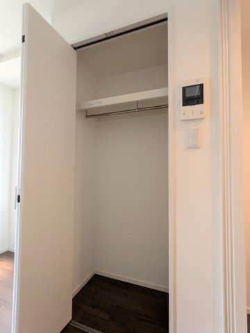 エルファーロ代々木の収納|便利な収納スペースです