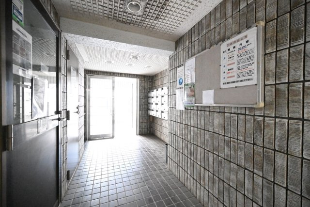 日神パレス赤堤のエントランス|清潔なエントランスです