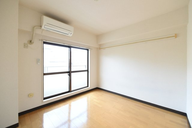 日神パレス赤堤の洋室|きれいな洋室です