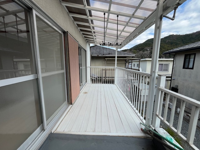 南青葉台貸家のバルコニー