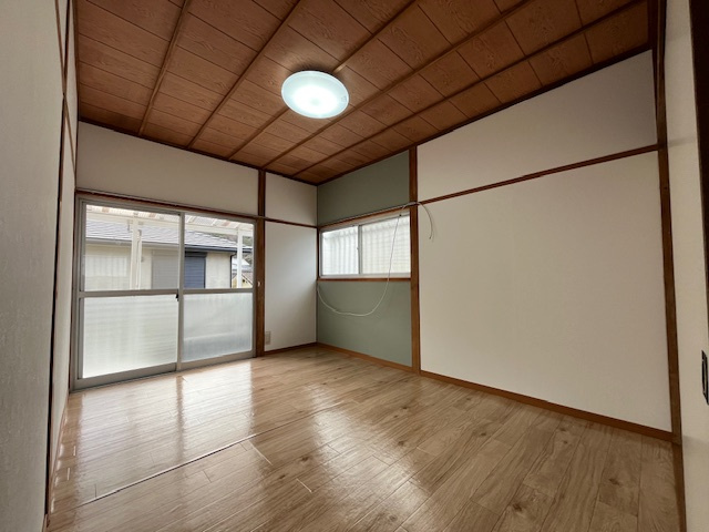 南青葉台貸家の洋室