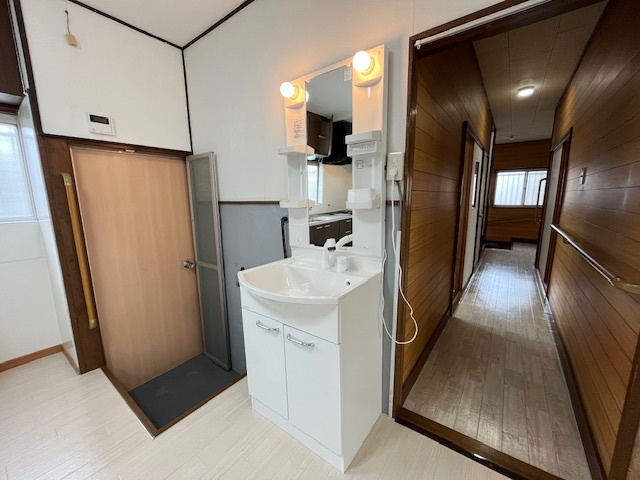 南青葉台貸家の独立洗面台