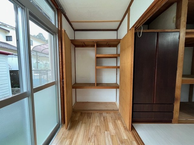 南青葉台貸家の収納