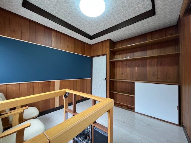 南青葉台貸家の洋室