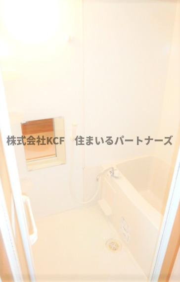 クンプリールの浴室|コンパクトで使いやすいお風呂です