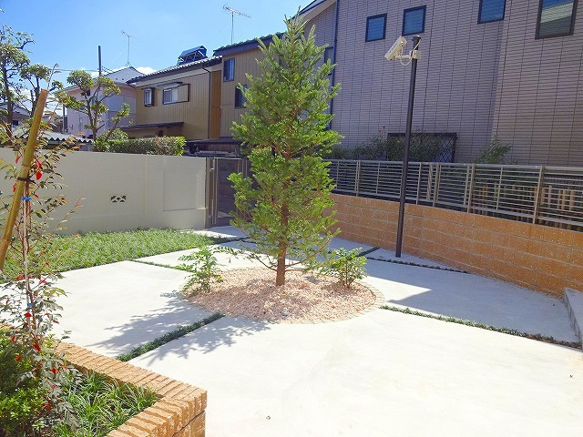 ＣＡＳＡ　ＤＥＯのその他共用部分|★敷地内にあるツリー★