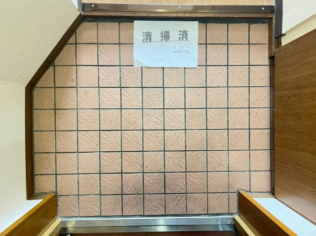 ウエスト北小岩の玄関