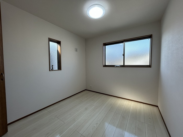 【仲介手数料無料／北区】名古屋市北区池花町331-4戸建の洋室