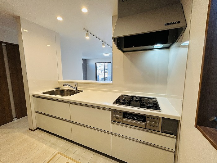 【仲介手数料無料／北区】名古屋市北区池花町331-4戸建のキッチン