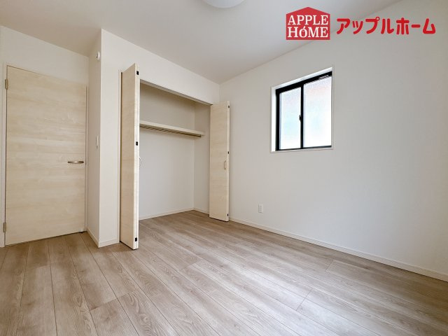 [新築住宅] 鴻巣市宮前 第1期 全8棟の洋室|２階居室は全室収納あり！たっぷりある収納活用でお部屋もキレイを保てます♪