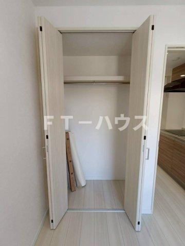 ＫＡＵＮＩＳ　ＫＯＴＩ（カウニス　コティ）の収納