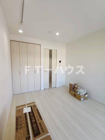 ＫＡＵＮＩＳ　ＫＯＴＩ（カウニス　コティ）の内装
