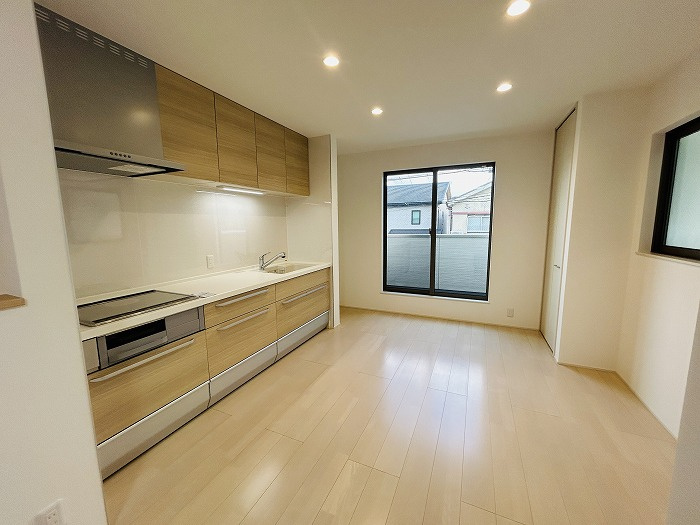 【仲介手数料無料／中村区】名古屋市中村区宿跡町3丁目4-2　中古戸建の居間・リビング