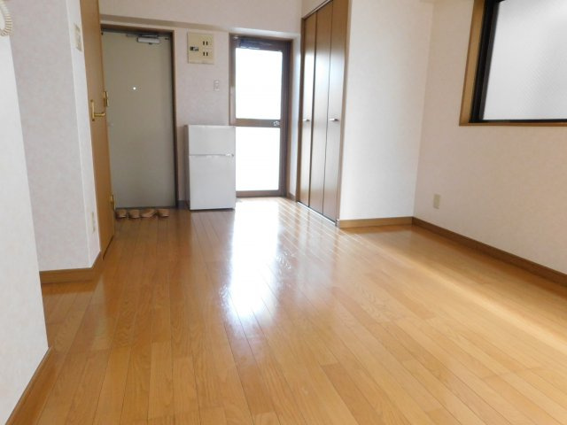 ラジャコート王子公園の居間・リビング