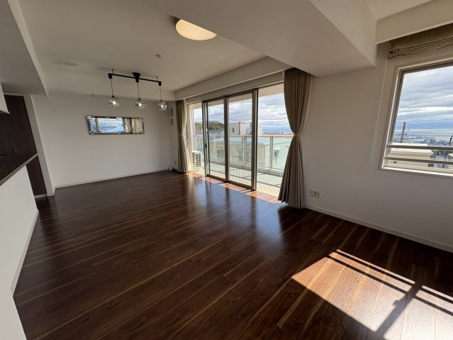 岡本ハウベスの居間・リビング