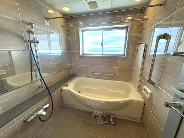 岡本ハウベスの浴室