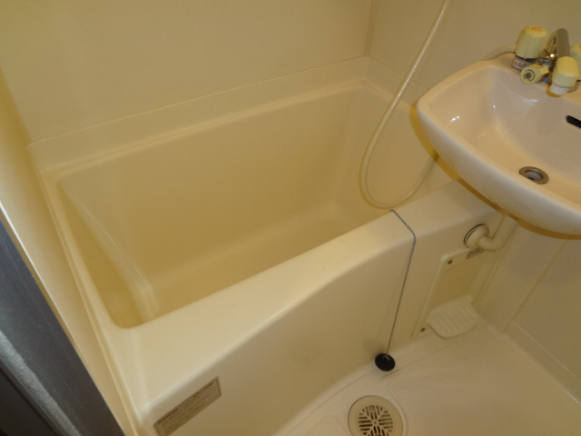 ローレル新神戸の浴室