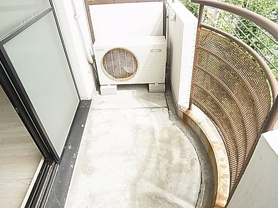 メゾンオウジのバルコニー