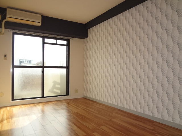 メゾンオウジの居間・リビング