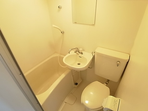 メゾンオウジの浴室