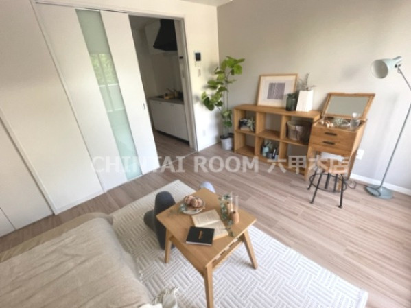 グランメール灘の居間・リビング