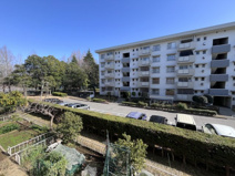 小室ハイランドC街区7号棟の画像