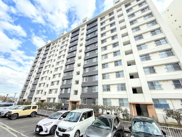 県ドリームハイツ17号棟の外観|◆住宅ローンのご相談や周辺環境のご案内も含め、ローンに詳しい、地元に詳しいスタッフがお出迎えさせていただきます。お気軽にご相談ください。
