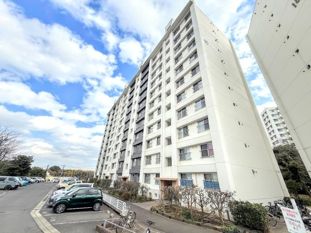 県ドリームハイツ17号棟の外観|◆土・日・祝日は、当社スタッフによる現地案内会を実施しております。もちろん平日のご案内も可能です。お気軽にご相談ください！！
