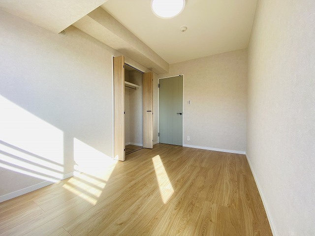 【仲介手数料無料／蟹江町】ライオンズマンション富吉　301の洋室