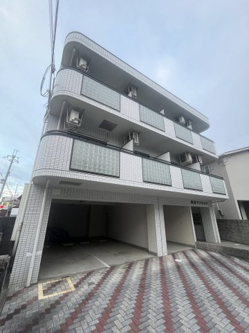 河村マンションのエントランス|毎日通るエントランスはこのようになっています