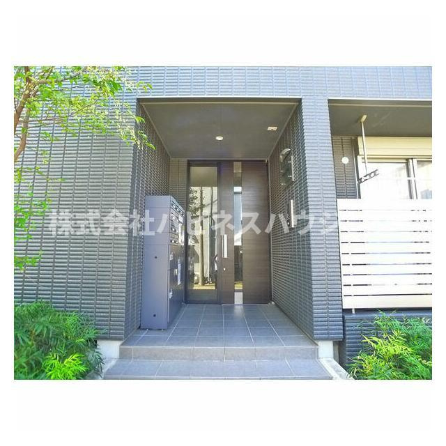 Ｐｌｕｓｌｉｎ　Ｇａｒｄｅｎ（プラスリンガーデン）のエントランス