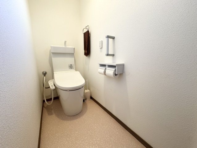 リノベした綺麗な中古戸建♪佐野市浅沼町のトイレ