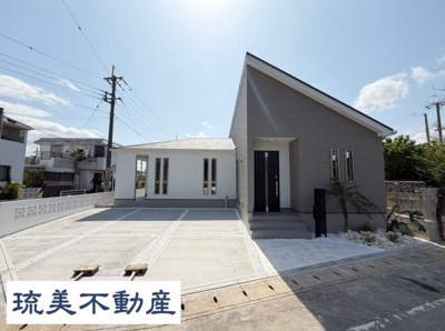 【外観】 | うるま市石川赤崎（限定1棟） | 1号棟　並列駐車3台可♪