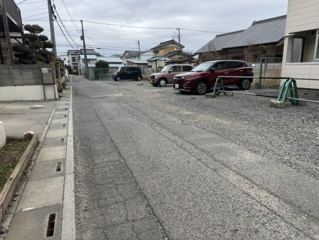 新生活に最適な立地良しの綺麗な中古戸建♪小室の前面道路含む現地写真