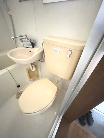 【トイレ】 | 落ち着いた色調のトイレです