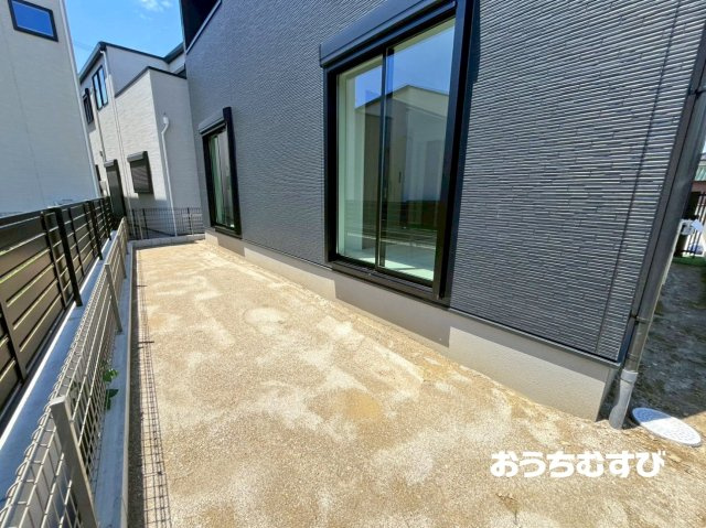 守山区川村町2期(全3棟)の庭