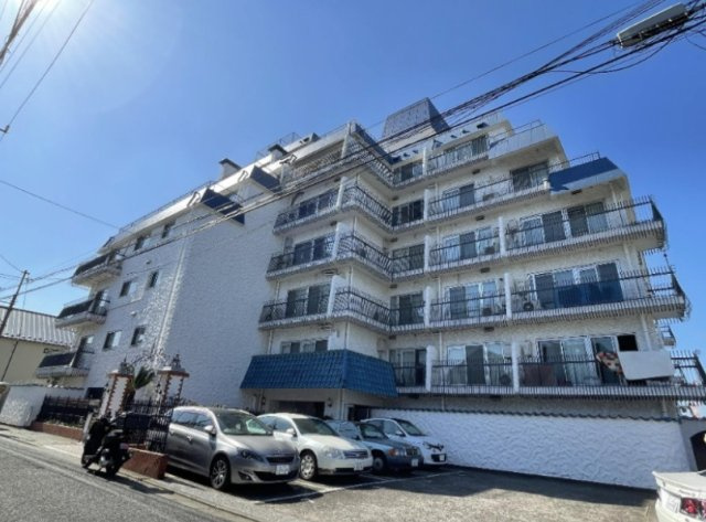 秀和大岡山レジデンスの外観