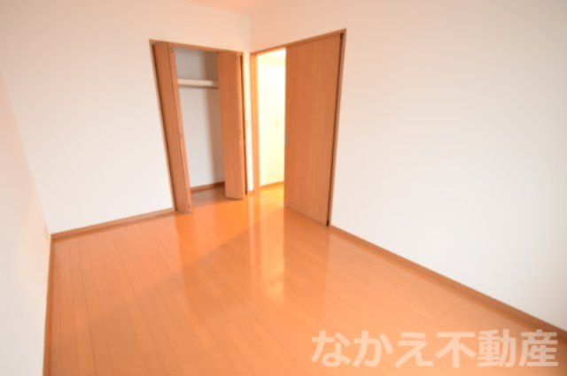 【寝室】 | 落ち着いて過ごせるお部屋なので、寝室にいかがでしょうか