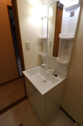 パセオ西府弐番館の洗面所