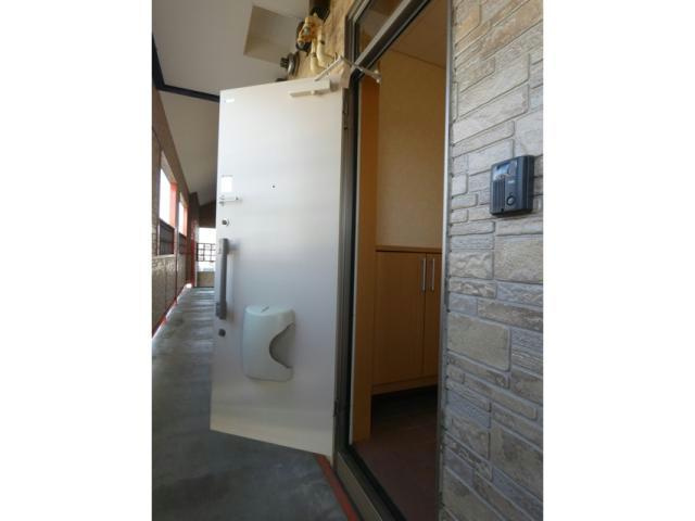 Ｖｅｒｙ愛国の玄関