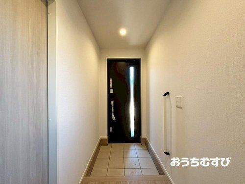 春日井市岩成台7丁目第1期(全2棟)の玄関