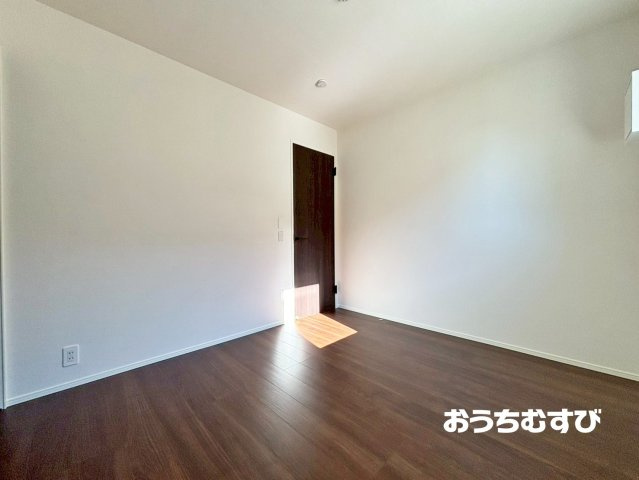 春日井市岩成台7丁目第1期(全2棟)の洋室